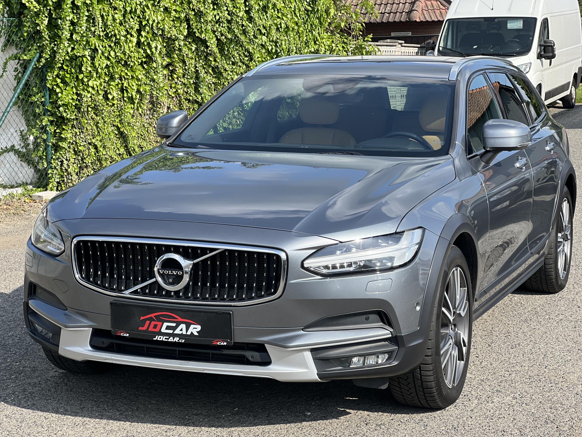 Volvo V90 T6 235kw AWD CROSS COUNTRY